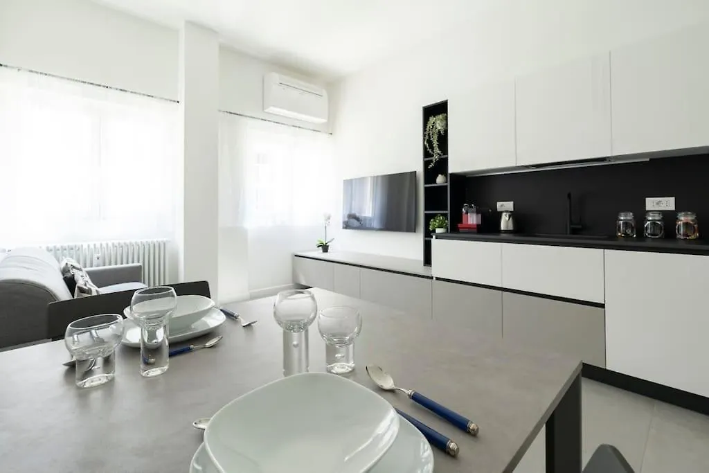 Terra Di Milano - Scalo Farini Apartment 0*, Milan Italy