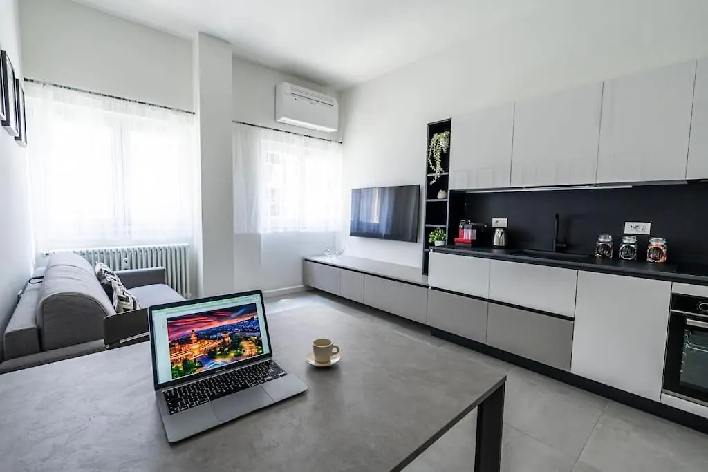 Terra Di Milano - Scalo Farini Apartment 0*, Milan